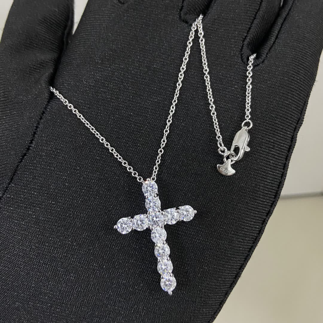 Chrome Hearts Elegant Silver Cross Diamond Pendant Necklace